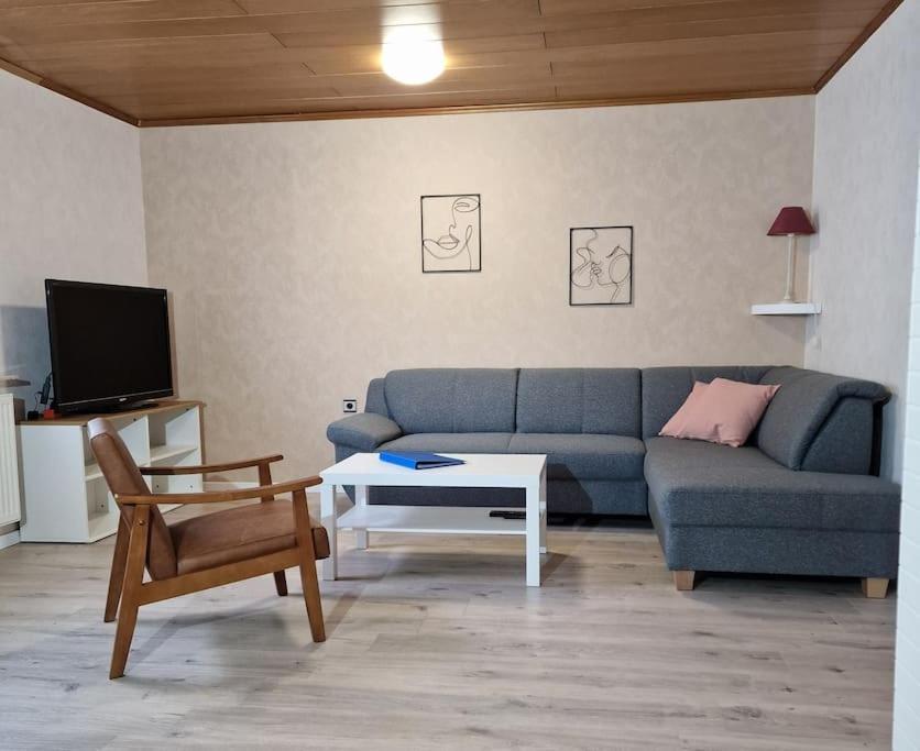 Grosszuegige Ferienwohnung 4+1 P. Büttelborn Exterior foto