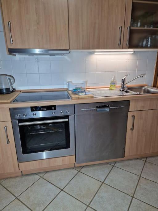Grosszuegige Ferienwohnung 4+1 P. Büttelborn Exterior foto